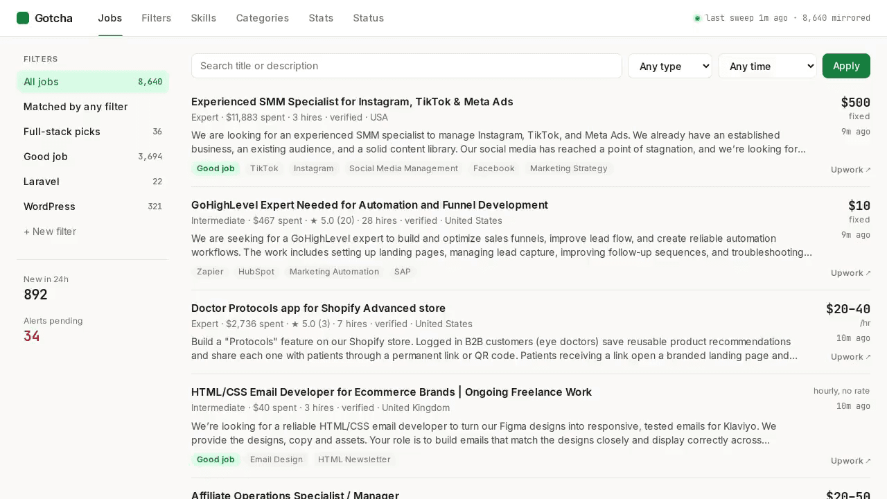 The jobs feed scrolling, with the filter sidebar and the green filter badges on matching postings highlighted.